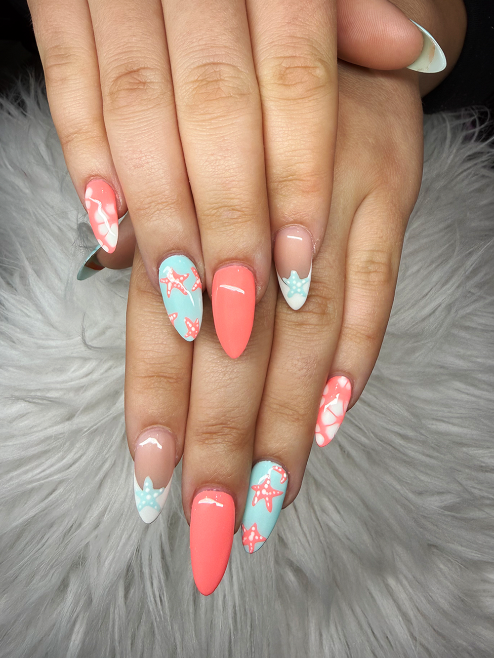 Chic Nail and Head Spa nail art design 4