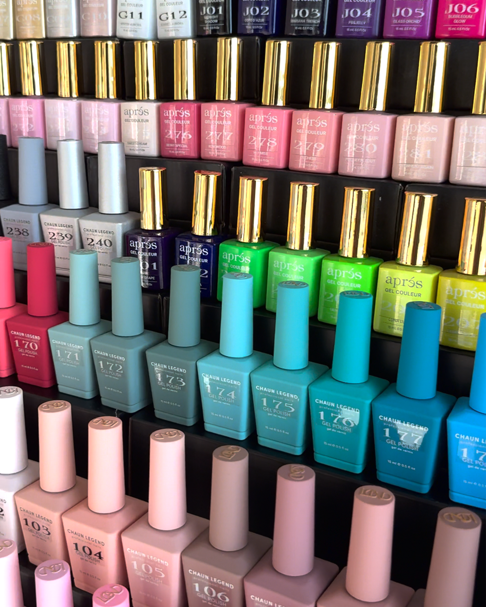 Chic Nail and Head Spa nail stations