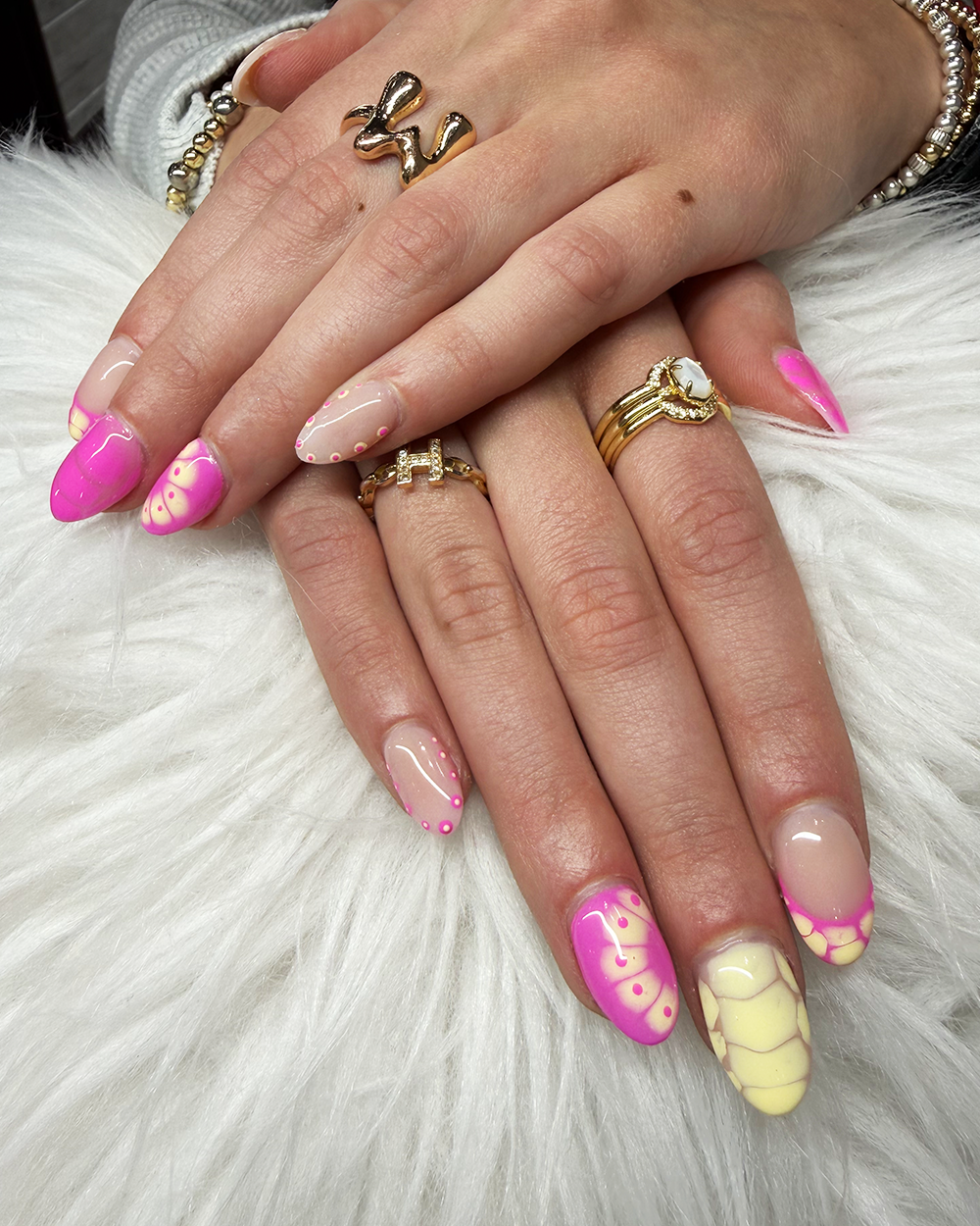 Floral French tips